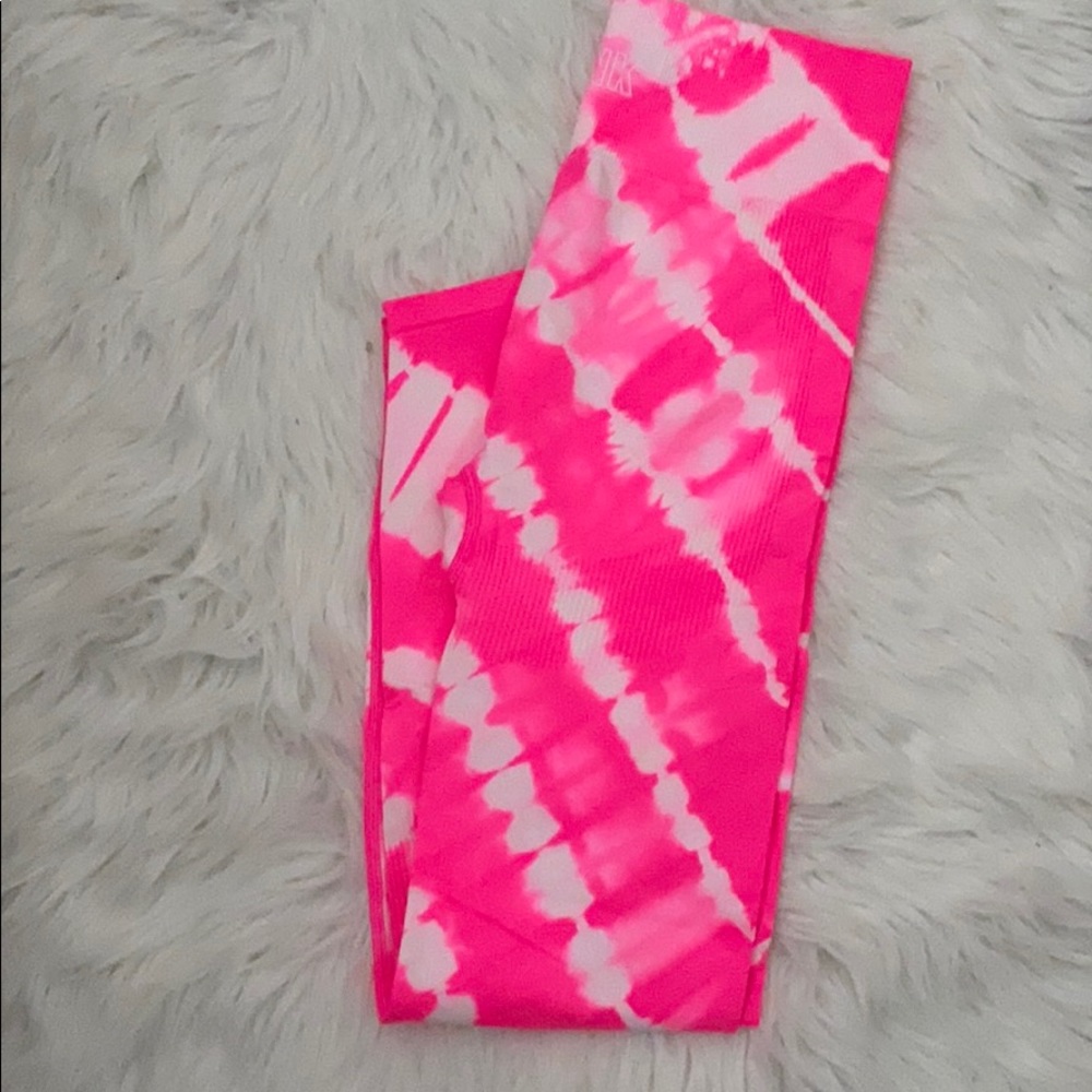 Seamless Hot pink tie dye tights